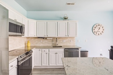 102 Spanish Oaks Lane is a truly turnkey, move-in ready home - photo 10
