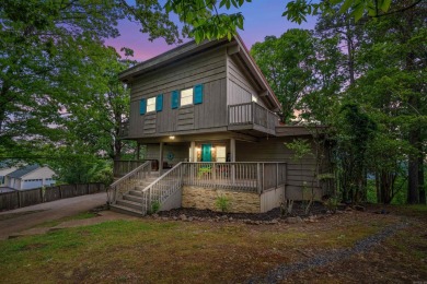 Lake Home For Sale in Hot Springs, Arkansas