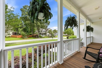 Beautifully maintained one-owner home in a quiet, established - photo 5