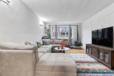 Spacious living in the city is possible! This fully updated - photo 6