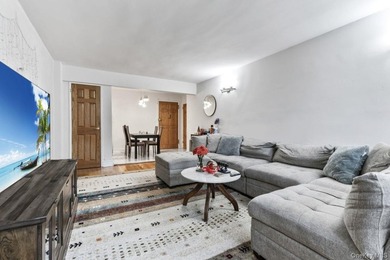 Spacious living in the city is possible! This fully updated - photo 7