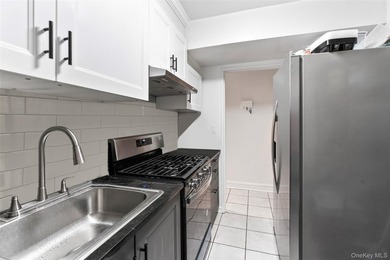 Spacious living in the city is possible! This fully updated - photo 8