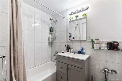 Spacious living in the city is possible! This fully updated - photo 9