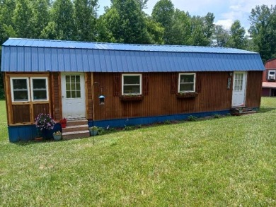 Lake Home Off Market in Walling, Tennessee