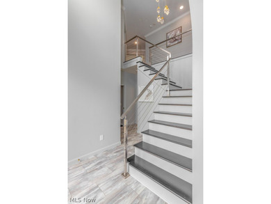 Welcome to an extraordinary, fully reimagined Colonial estate in - photo 5