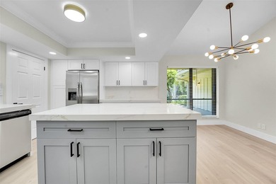 An exceptionally remodeled 2 bedroom 2 bathroom villa in the - photo 5