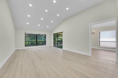An exceptionally remodeled 2 bedroom 2 bathroom villa in the - photo 9