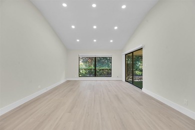 An exceptionally remodeled 2 bedroom 2 bathroom villa in the - photo 10