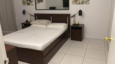 Discover this 2-bedroom, 1-bathroom apartment on the 4th floor