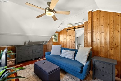 100 steps from downtown White Salmon, this historic 1910 home - - photo 16