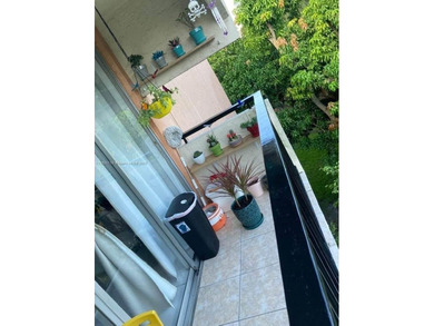 Discover this 2-bedroom, 1-bathroom apartment on the 4th floor