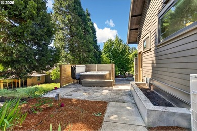 100 steps from downtown White Salmon, this historic 1910 home - - photo 23