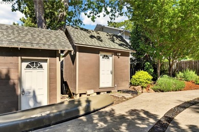 100 steps from downtown White Salmon, this historic 1910 home - - photo 30