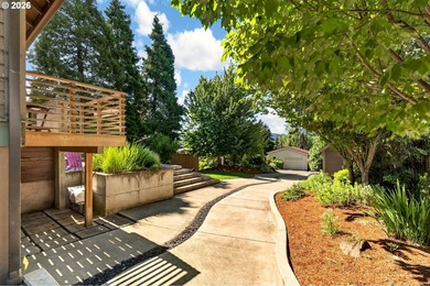 100 steps from downtown White Salmon, this historic 1910 home - - photo 31