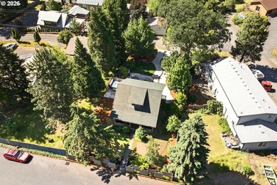 100 steps from downtown White Salmon, this historic 1910 home - - photo 39