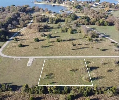 Richland Chambers Lake Lot For Sale in Kerens Texas