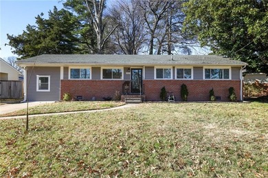 Lake Whitehurst Home For Sale in Norfolk Virginia