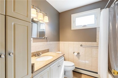 Located in Saunderstown on the North and South Kingstown line - photo 12
