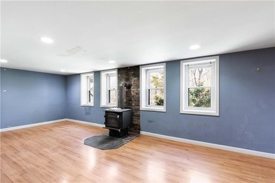 Located in Saunderstown on the North and South Kingstown line - photo 15