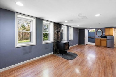 Located in Saunderstown on the North and South Kingstown line - photo 16