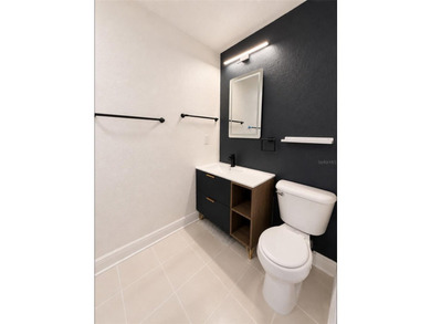 Rare opportunity to own a beautifully refreshed 2-bedroom - photo 7