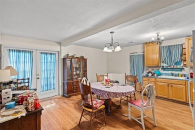 Fixer upper and almost 10 acres with plenty of potential to - photo 5