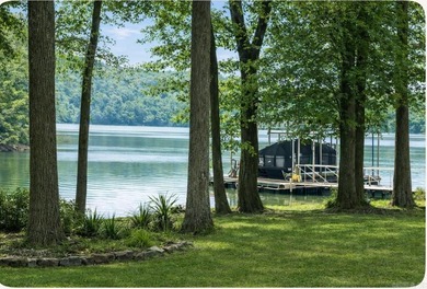 Experience true lake living in this beautifully appointed - photo 5