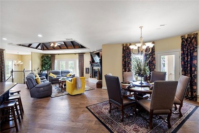 Tucked away in peaceful seclusion, this stunning executive home - photo 8