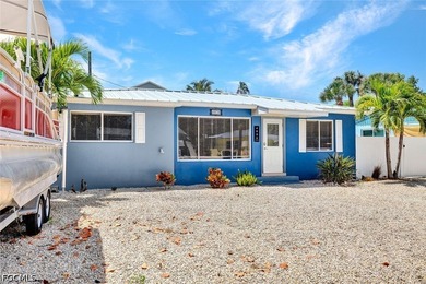 Turnkey 3-bedroom, 2-bath pool home just a short walk to Fort - photo 8