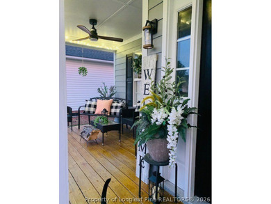 Welcome to 352 Gray's Lane, White Lake. Sitting pretty at a - photo 21