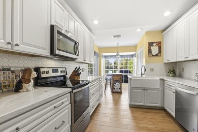 Experience the pinnacle of Wellington living in this Vista Del - photo 7