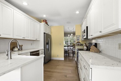 Experience the pinnacle of Wellington living in this Vista Del - photo 10