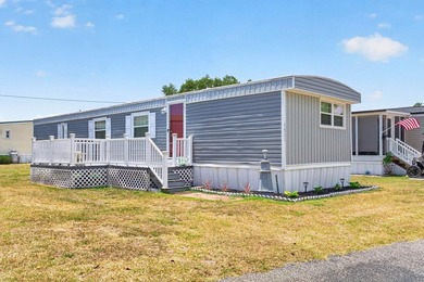 Welcome to easy beach living in the desirable Waterway View - photo 1