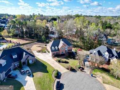 The seller has poured over $100,000 into transforming this - photo 7