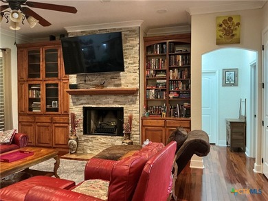 Discover the perfect blend of space, comfort, and resort-style - photo 5