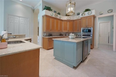 Lovely home with a bright southern exposure. Situated on the 700 - photo 10