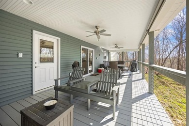 GATED LAKE COMMUNITY. 4 BEDROOMS. 3 BATHS. 1+ ACRE. NEAR - photo 15