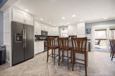 GATED LAKE COMMUNITY. 4 BEDROOMS. 3 BATHS. 1+ ACRE. NEAR - photo 23