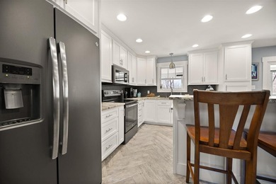 GATED LAKE COMMUNITY. 4 BEDROOMS. 3 BATHS. 1+ ACRE. NEAR - photo 24
