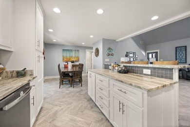 GATED LAKE COMMUNITY. 4 BEDROOMS. 3 BATHS. 1+ ACRE. NEAR - photo 25