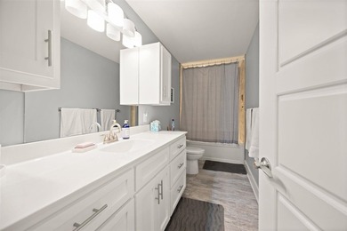 GATED LAKE COMMUNITY. 4 BEDROOMS. 3 BATHS. 1+ ACRE. NEAR - photo 36