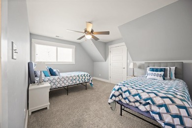 GATED LAKE COMMUNITY. 4 BEDROOMS. 3 BATHS. 1+ ACRE. NEAR - photo 42