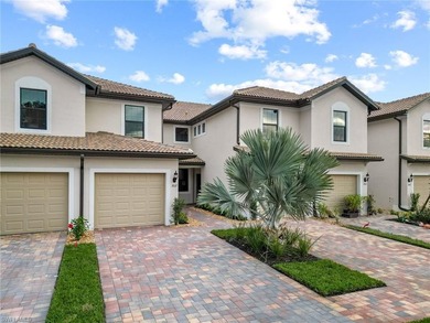 Welcome to this beautifully upgraded Egret Model Carriage Home - photo 3