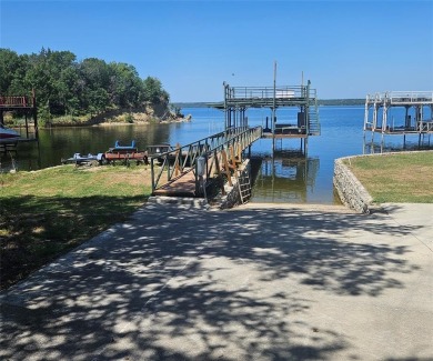 Lake Home For Sale in Lake Bridgeport, Texas