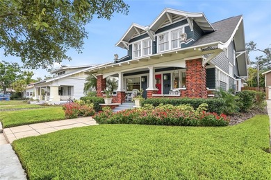 Wonderful cedar shake home and carriage house. 4 bedrooms and 4 - photo 4