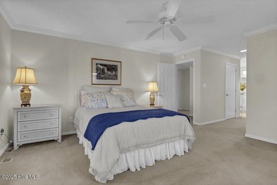 Commanding a breathtaking position along the Intracoastal - photo 28