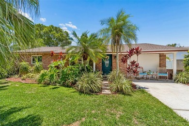 Under contract-accepting backup offers. Dreaming of a Florida - photo 1