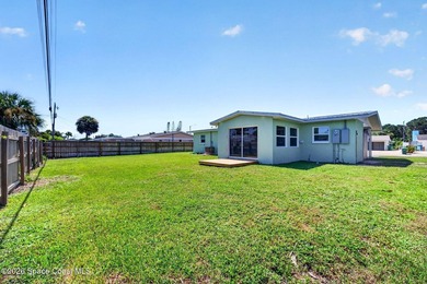 Enjoy the best of coastal living in this versatile newly - photo 32