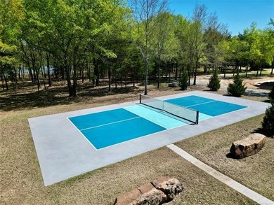 LAKE EUFAULA PARADISE AWAITS! This extraordinary custom - photo 5