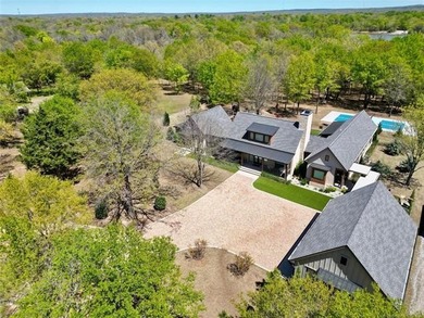 LAKE EUFAULA PARADISE AWAITS! This extraordinary custom - photo 8